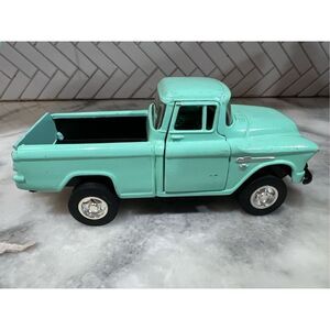 TOOTSIETOY HARD BODY DIE CAST 1/24 SCALE 1955 CHEVY CAMEO